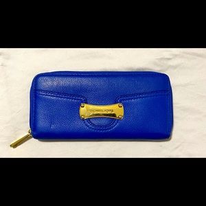 Michael Kors Continental Leather Wallet